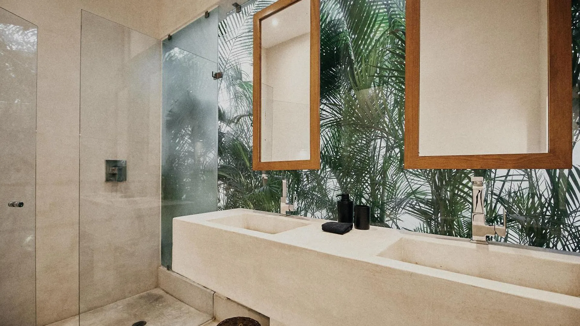 Yax'Na House Luxury 240M2 - 12 Persons - 6 Rooms - 2 Swimming Pool - 3 Jacuzzis Tulum